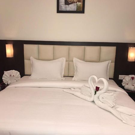 Hotel Anandi Inn Ballia 外观 照片